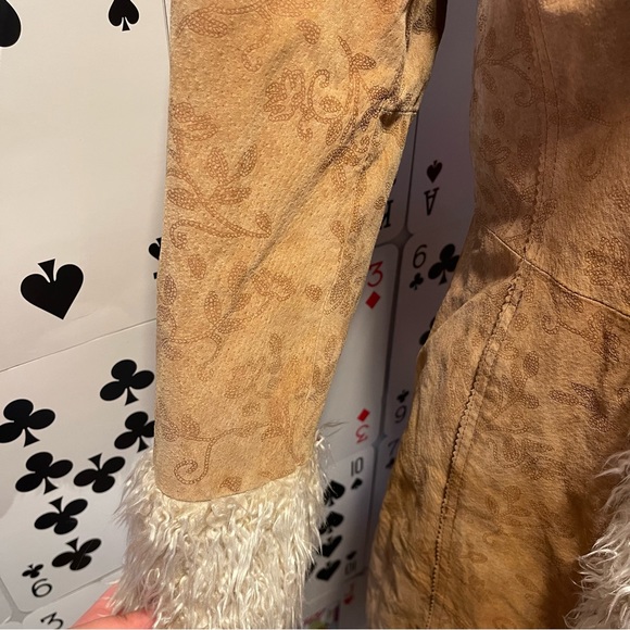 the most gorgeous fluffy trimmed coat - Picture 2 of 7